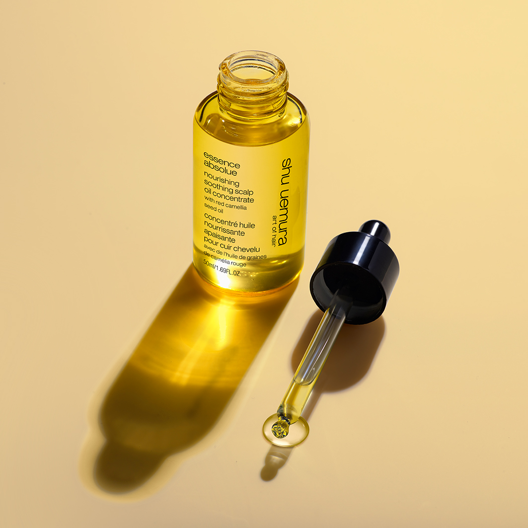 shu uemura Essence Absolue Nourishing Soothing Scalp Oil Concentrate