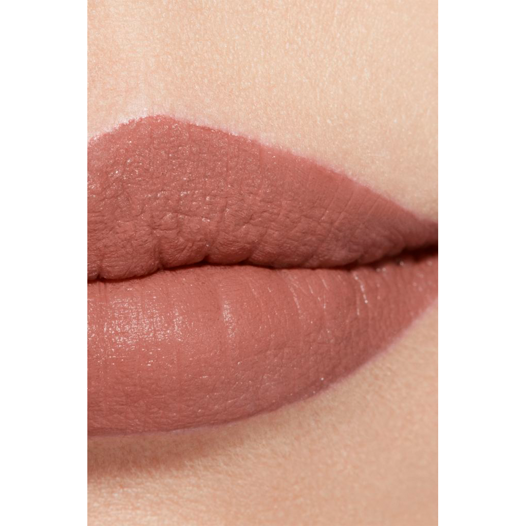 CHANEL ROUGE ALLURE VELVET MATTIERENDER LIPPENSTIFT MIT HOHER FARBINTENSITÄT