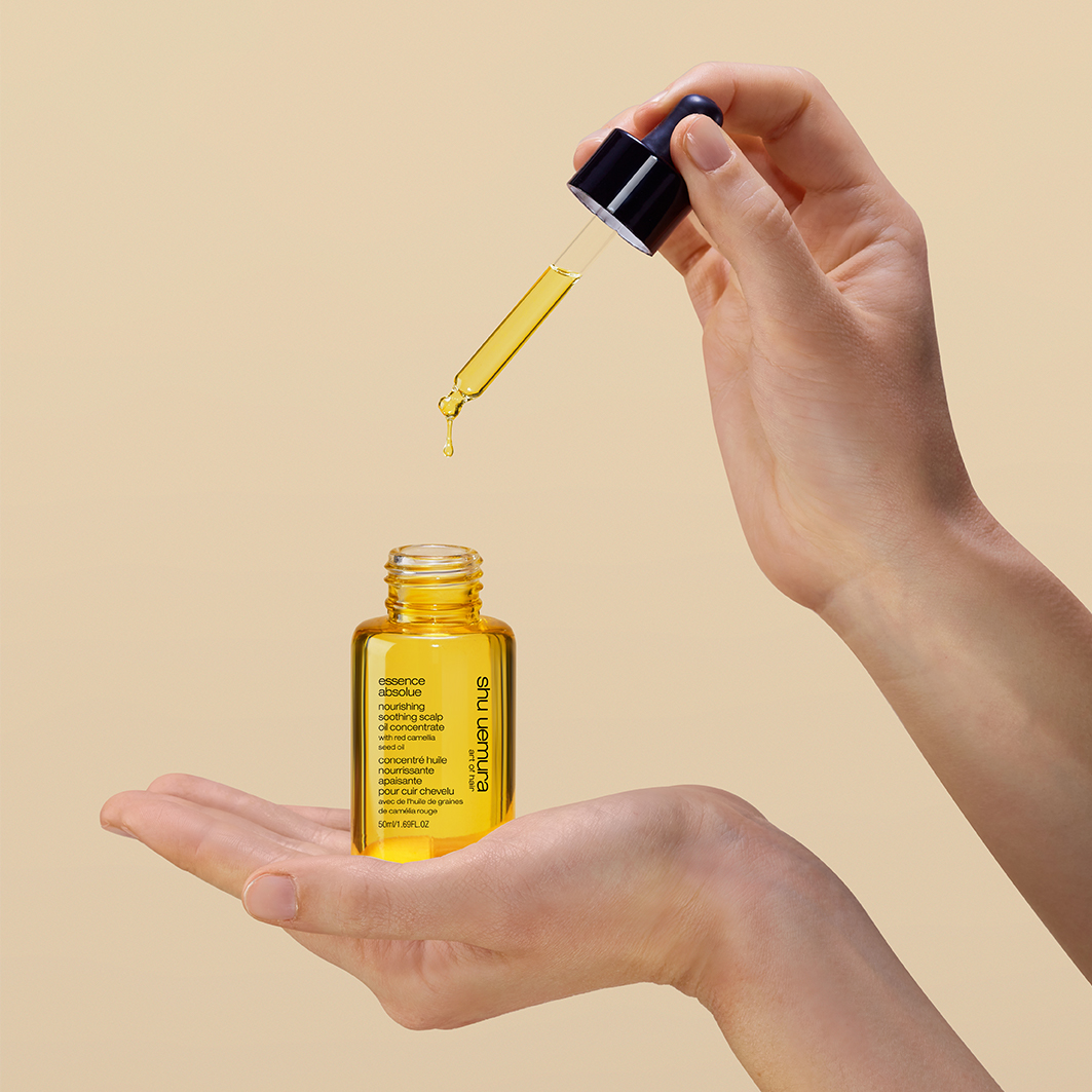 shu uemura Essence Absolue Nourishing Soothing Scalp Oil Concentrate