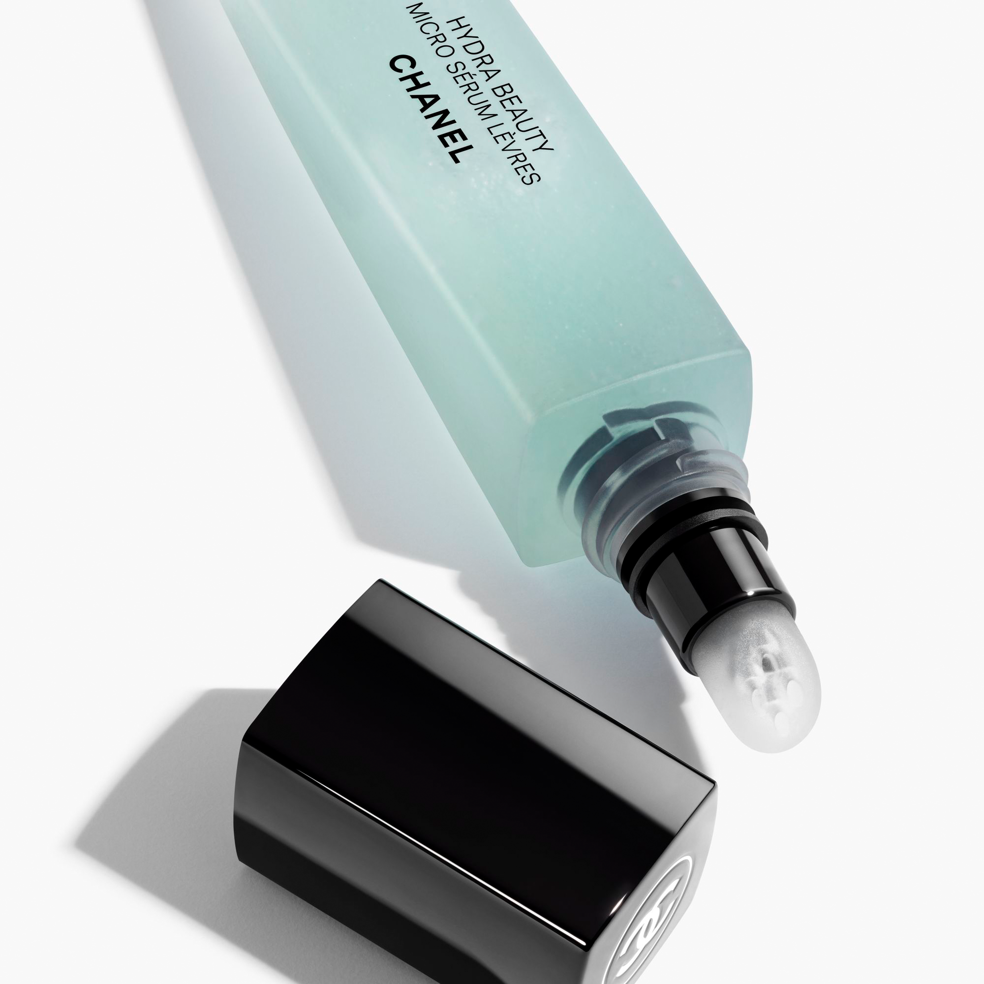 CHANEL HYDRA BEAUTY MICRO SÉRUM LÈVRES INTENSIV HYDRATISIEREND UND AUFPOLSTERND