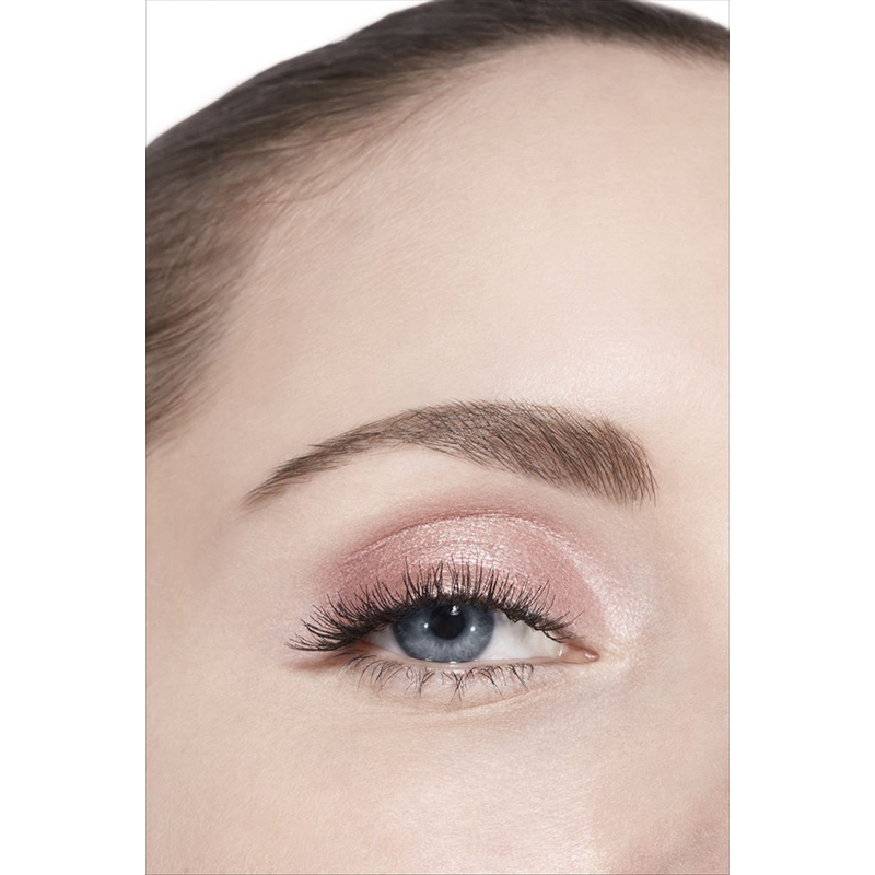 CHANEL OMBRE PREMIÈRE LAQUE FLÜSSIGER LIDSCHATTEN MIT LANGEM HALT