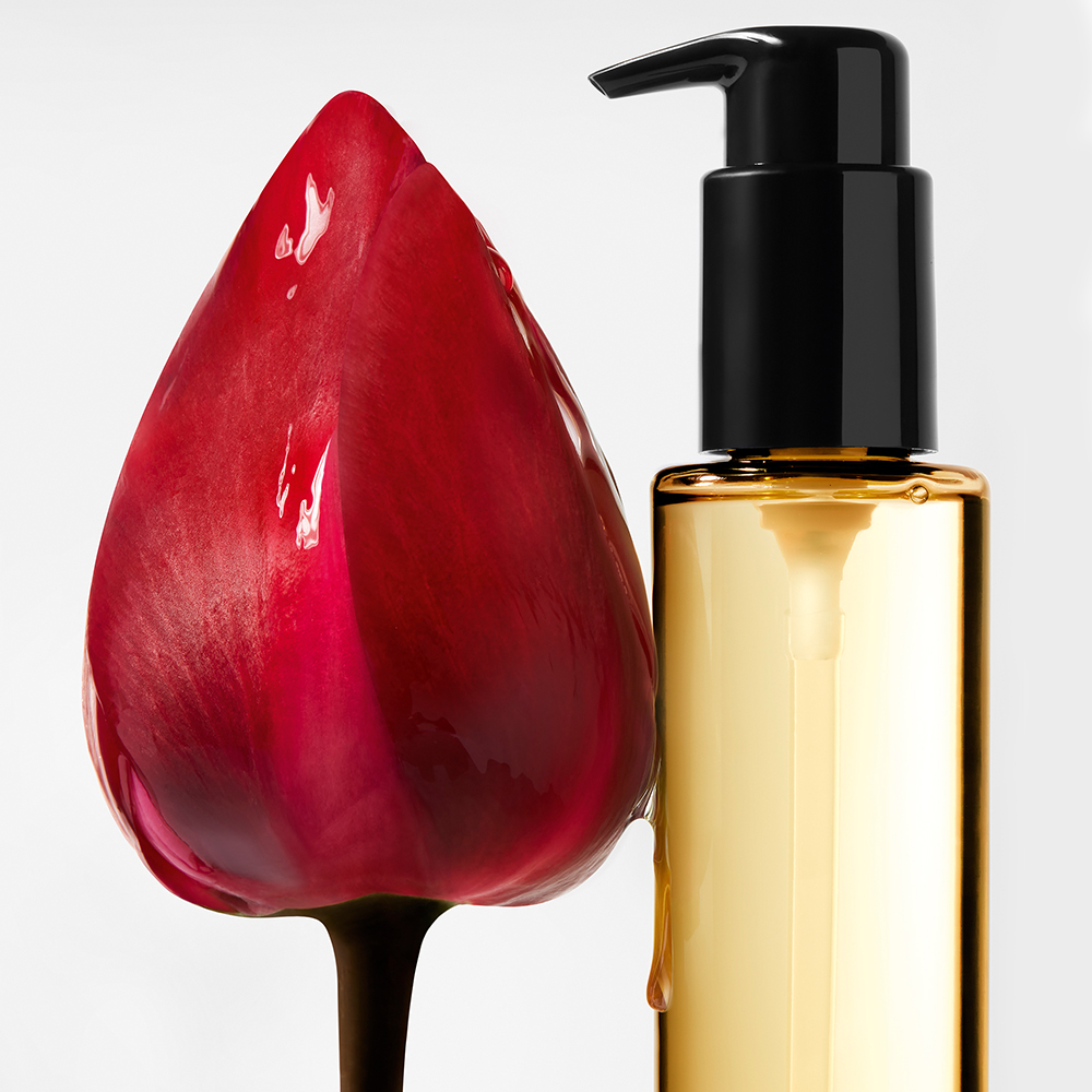 SHU_Kachel_Alina Cosmetic_essence absolue