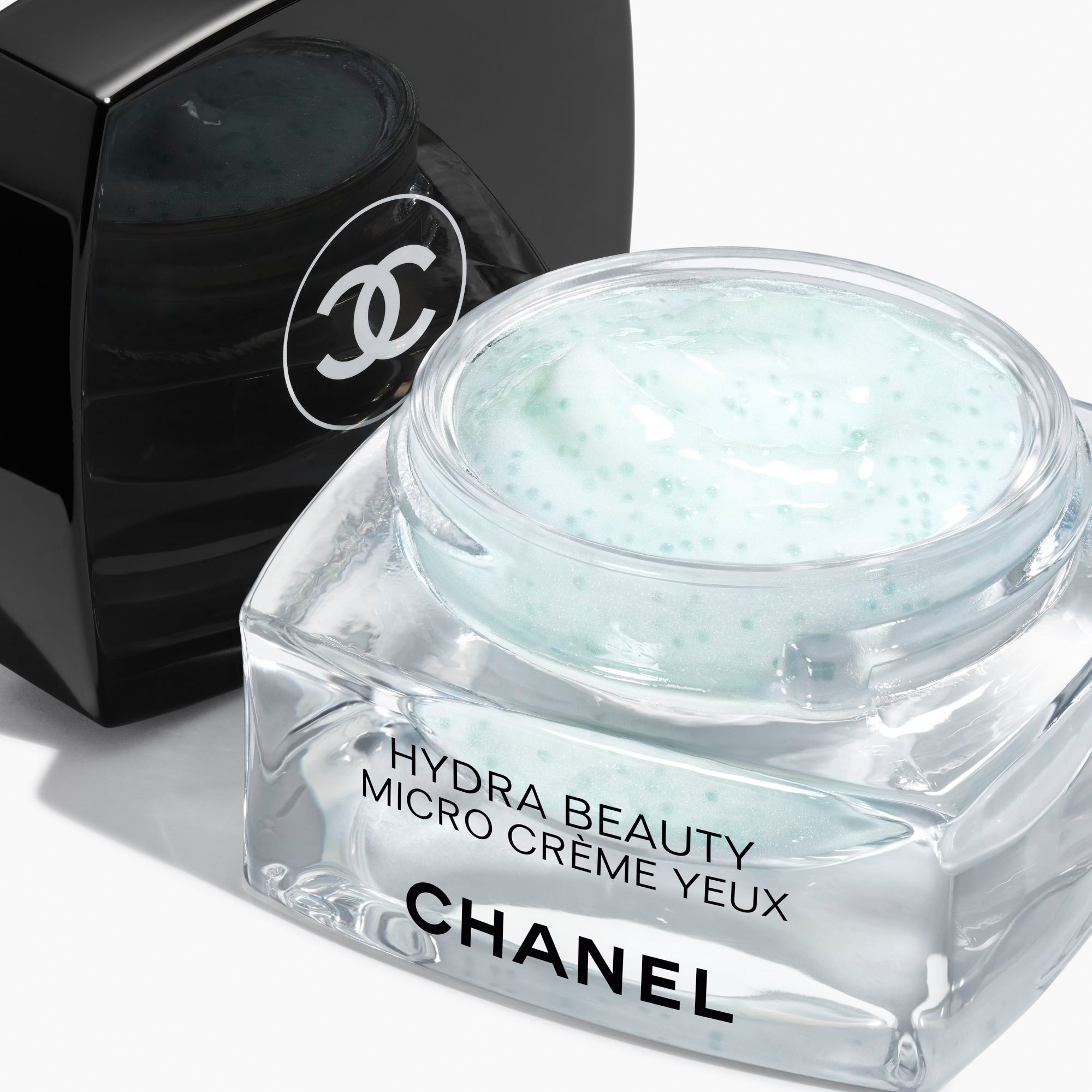 CHANEL HYDRA BEAUTY MICRO CRÈME YEUX FEUCHTIGKEITSSPENDENDE AUGENCREME FÜR EINEN STRAHLENDEN BLICK
