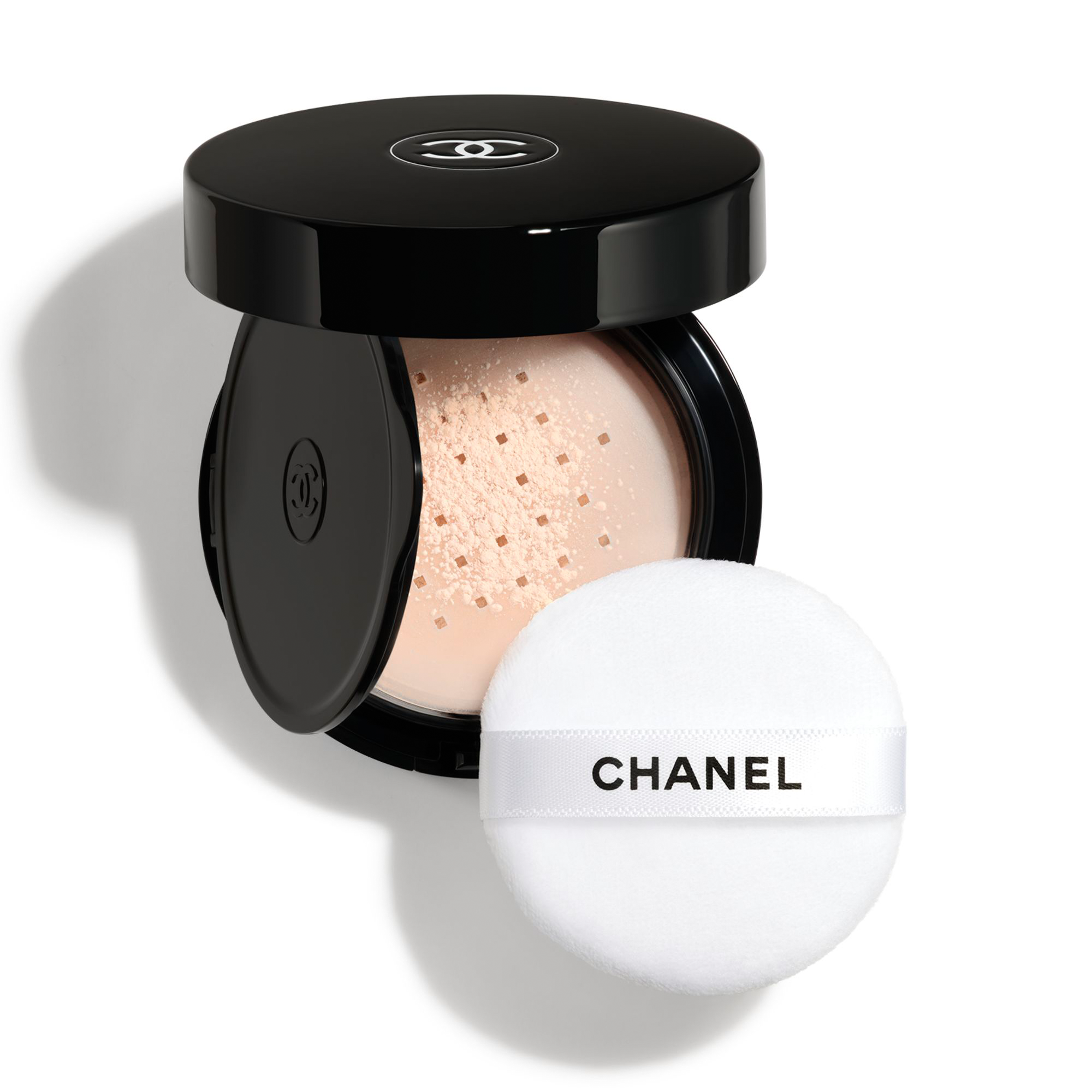 CHANEL POUDRE UNIVERSELLE LIBRE LOSER PUDER MIT NATÜRLICHEM FINISH. REISEGRÖSSE