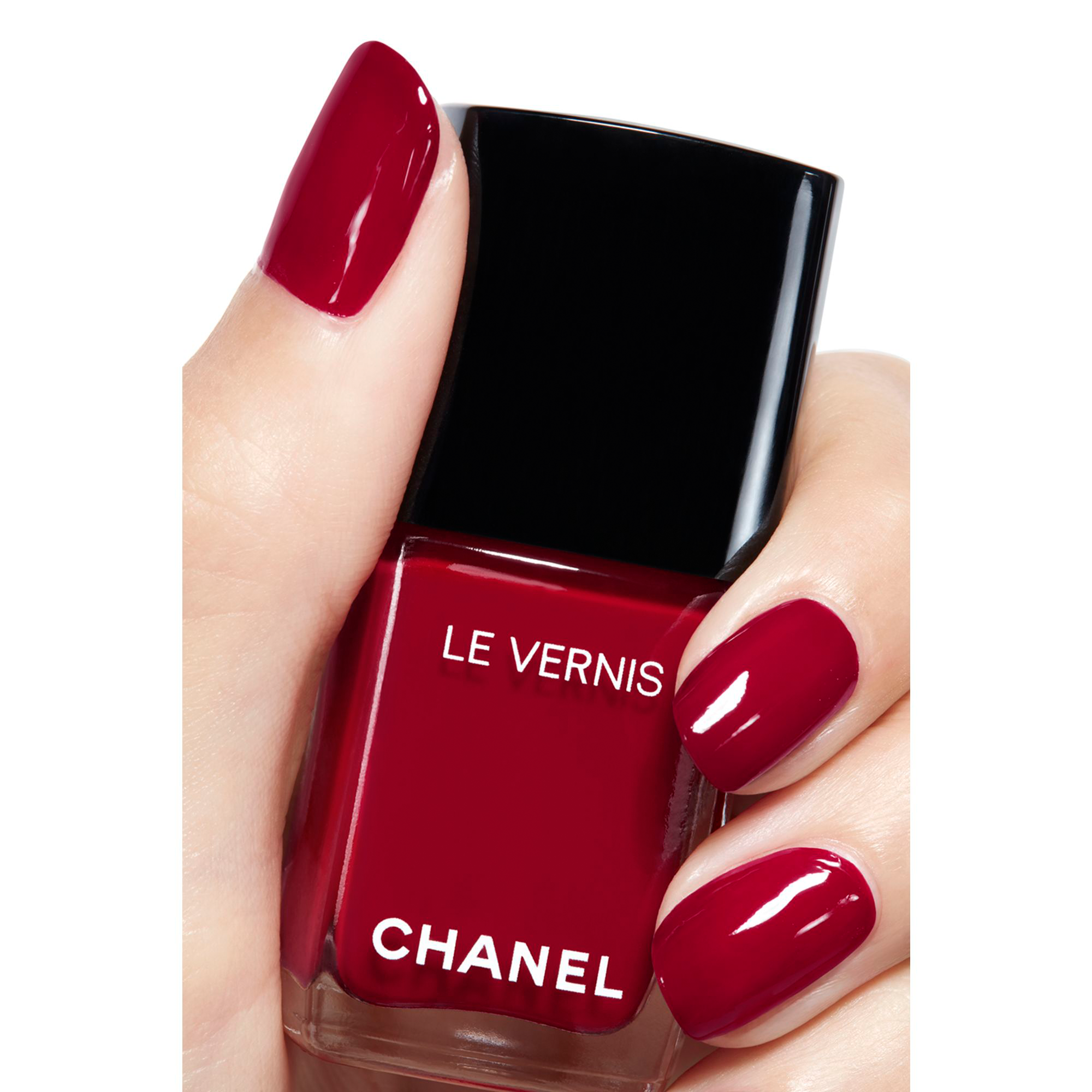 CHANEL LE VERNIS NAGELLACK – FARBE UND GLANZ MIT LANGEM HALT
