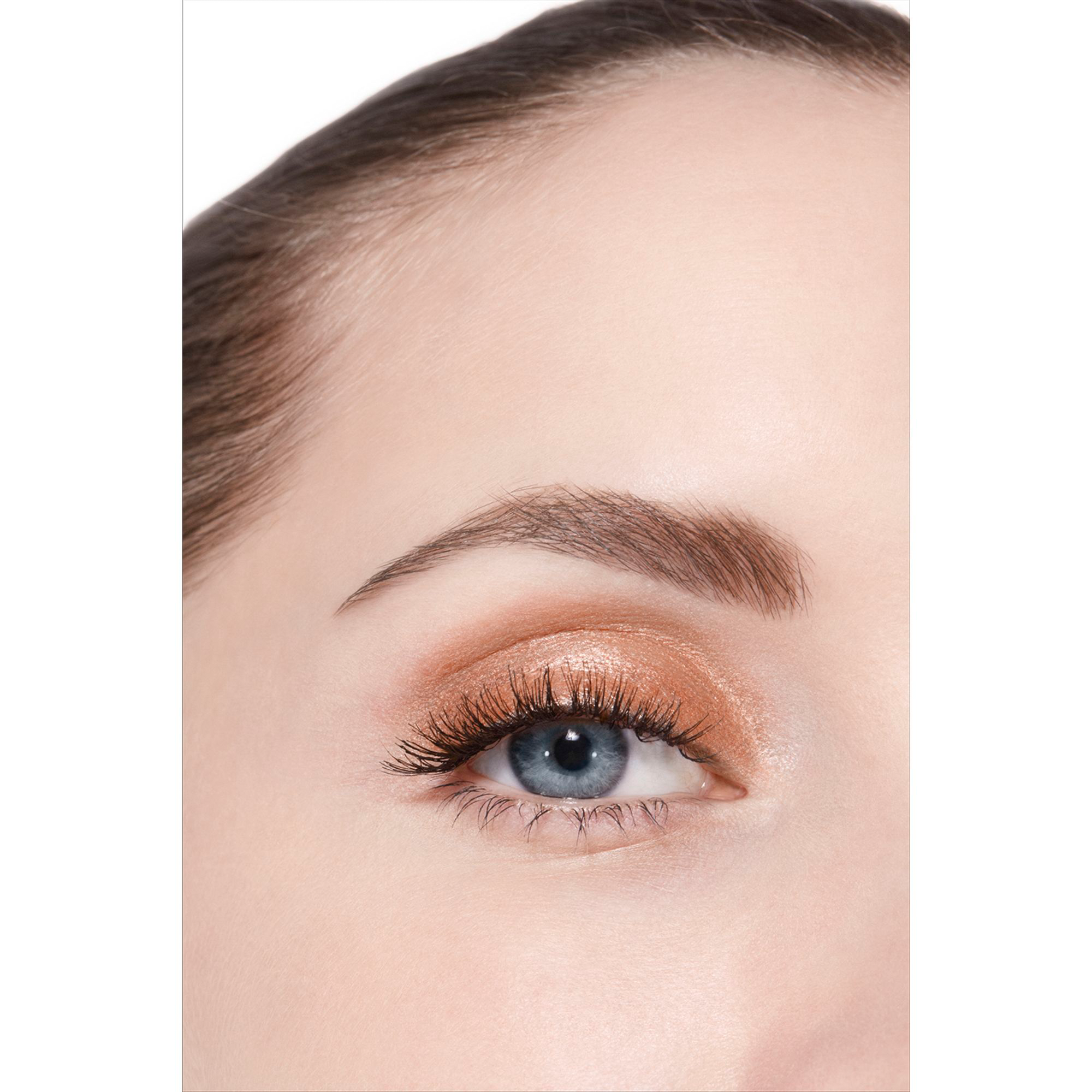 CHANEL OMBRE ESSENTIELLE VIELSEITIGER UND LANGANHALTENDER LIDSCHATTEN