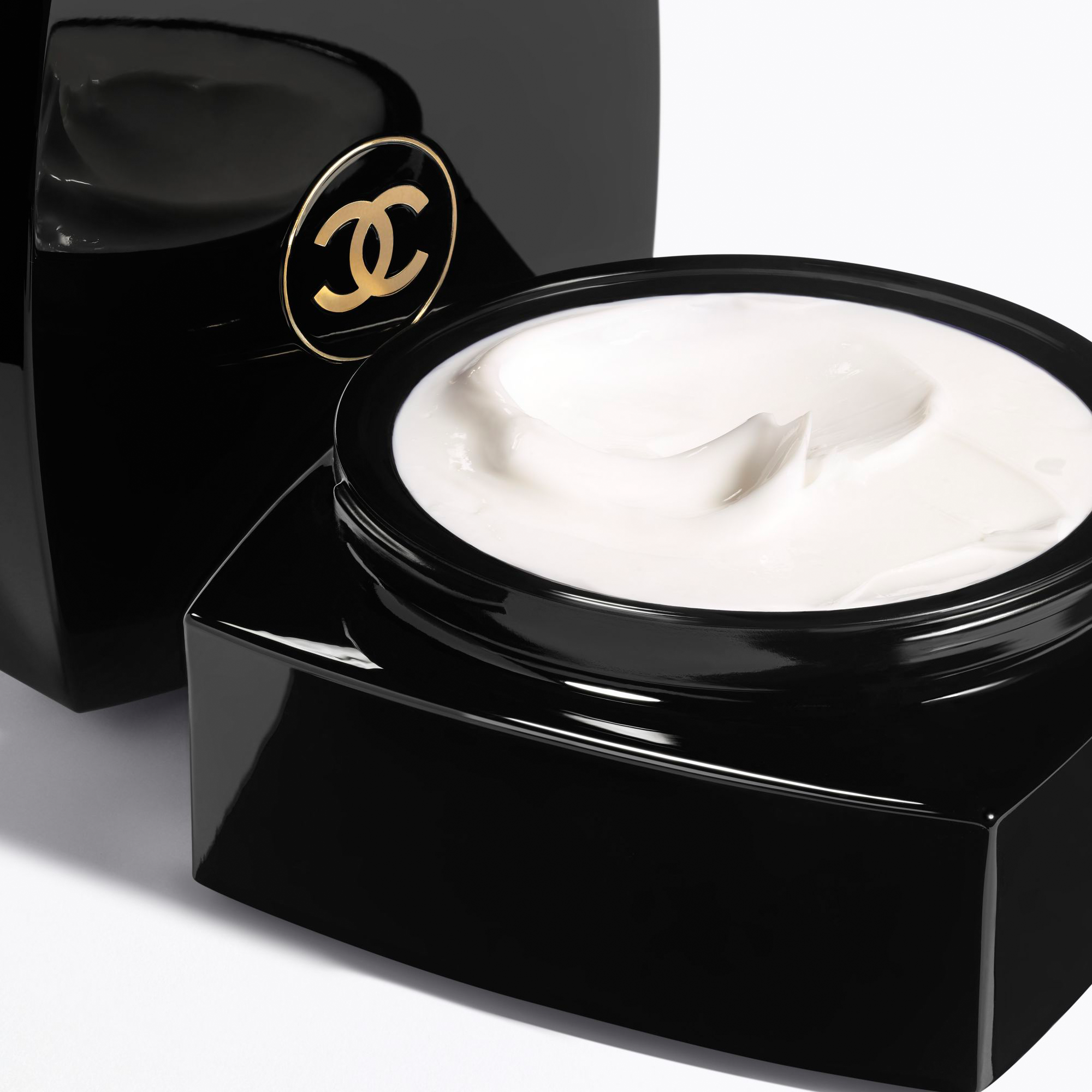 CHANEL COCO NOIR KÖPRERCREME