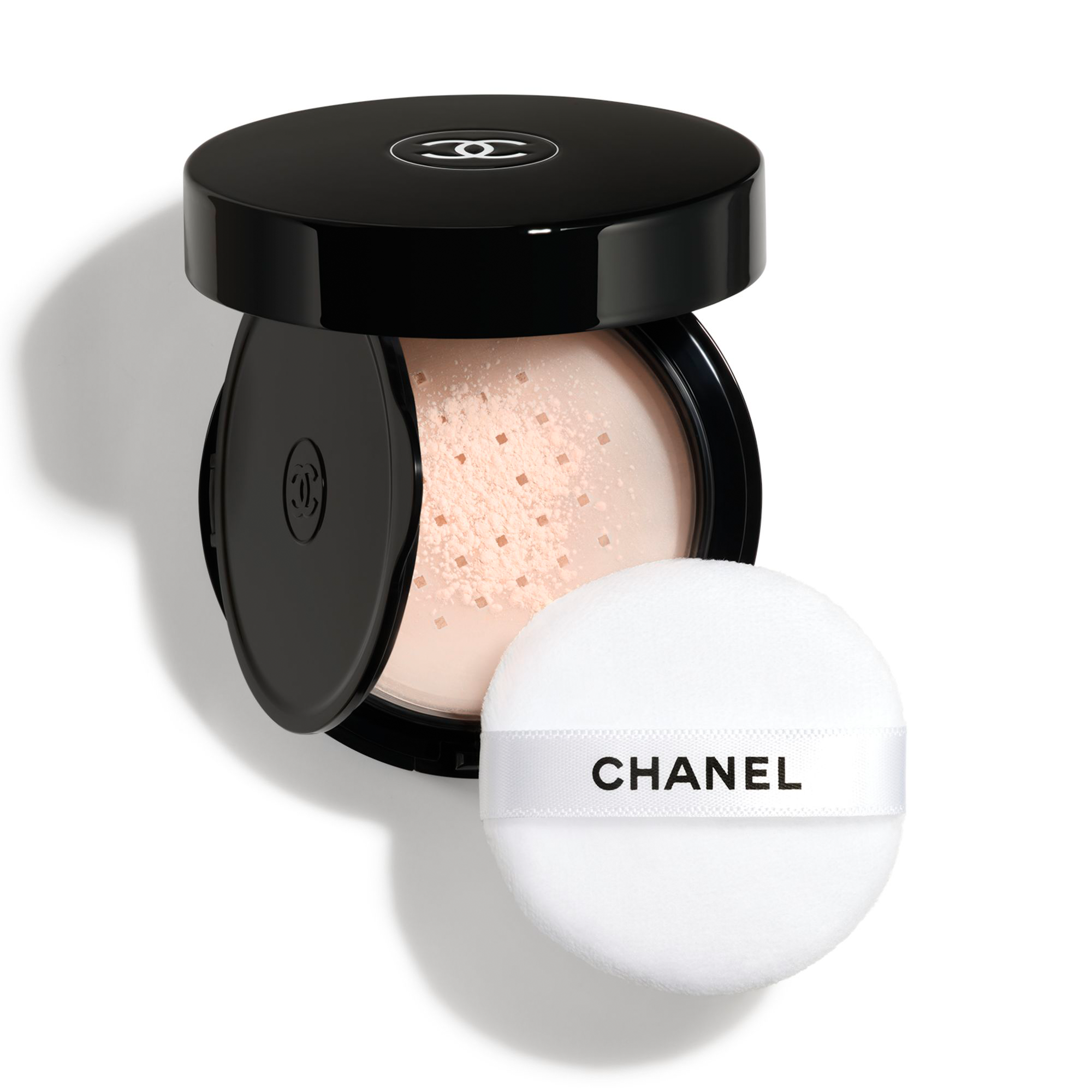CHANEL POUDRE UNIVERSELLE LIBRE LOSER PUDER MIT NATÜRLICHEM FINISH. REISEGRÖSSE