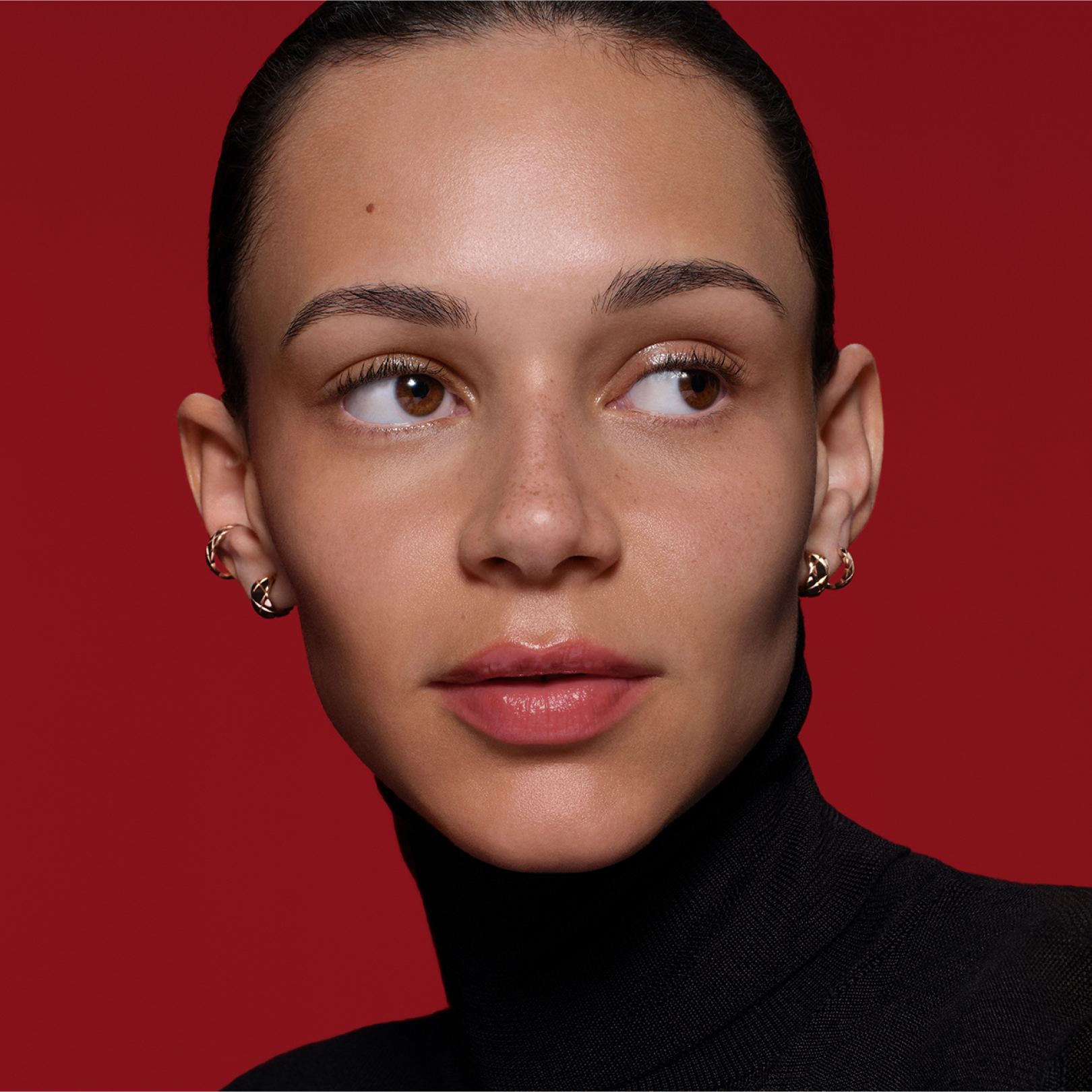 CHANEL N°1 DE CHANEL CREME MIT ROTER KAMELIE – NACHFÜLLUNG POLSTERT AUF – GLÄTTET – SCHÜTZT