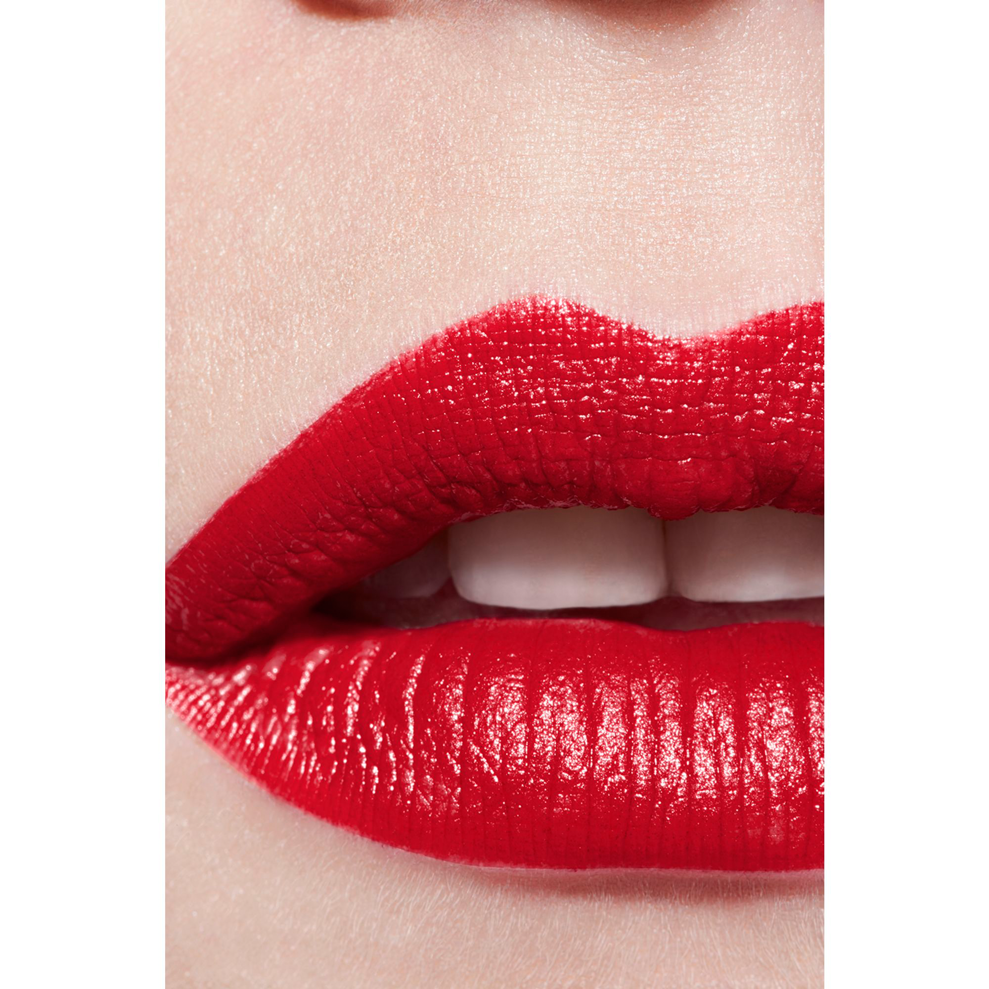 CHANEL ROUGE ALLURE L'EXTRAIT FARBINTENSIVER LIPPENSTIFT - KONZENTRIERTE LEUCHTKRAFT & PFLEGE