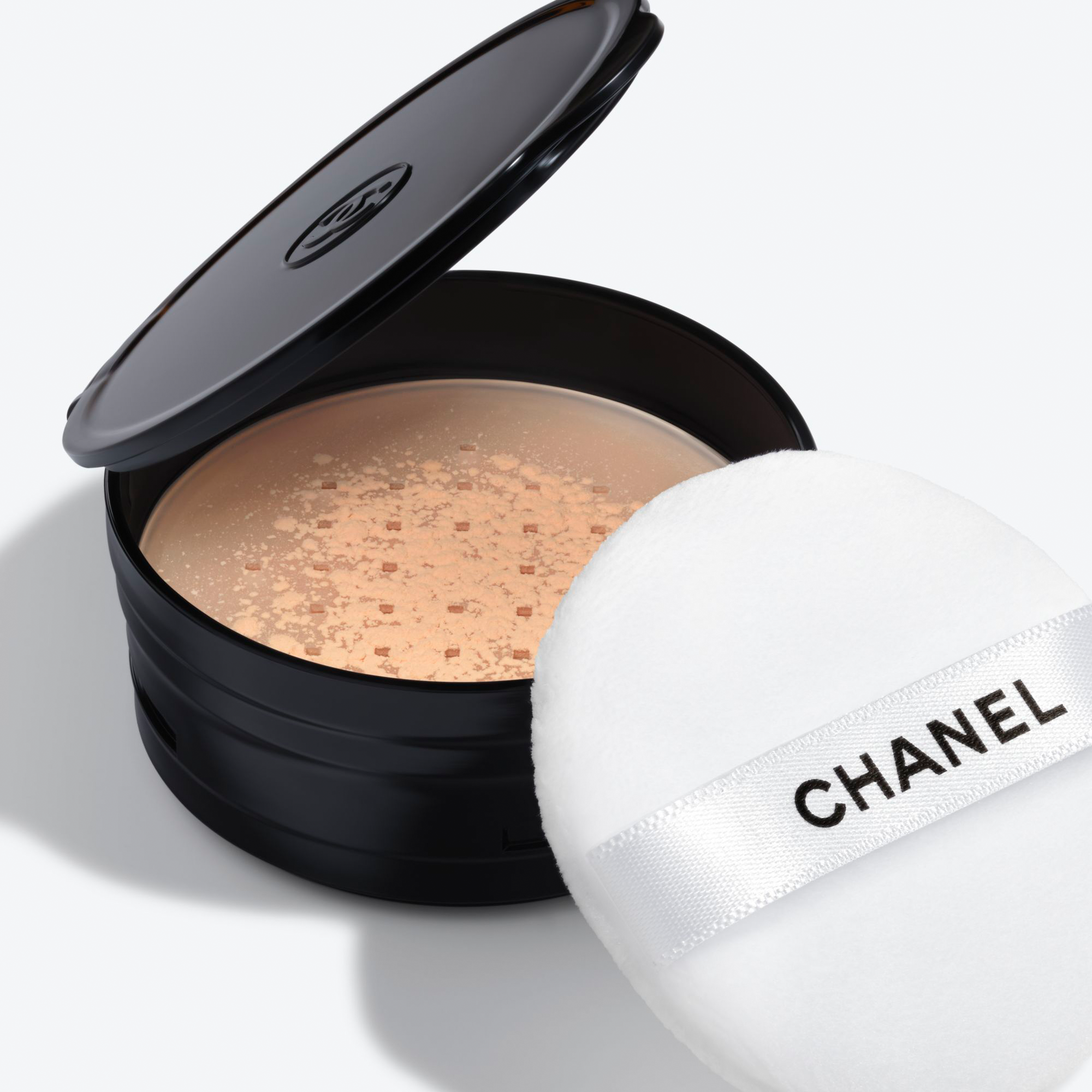 CHANEL POUDRE UNIVERSELLE LIBRE - NACHFÜLLUNG LOSER PUDER MIT NATÜRLICHEM FINISH. REISEGRÖSSE