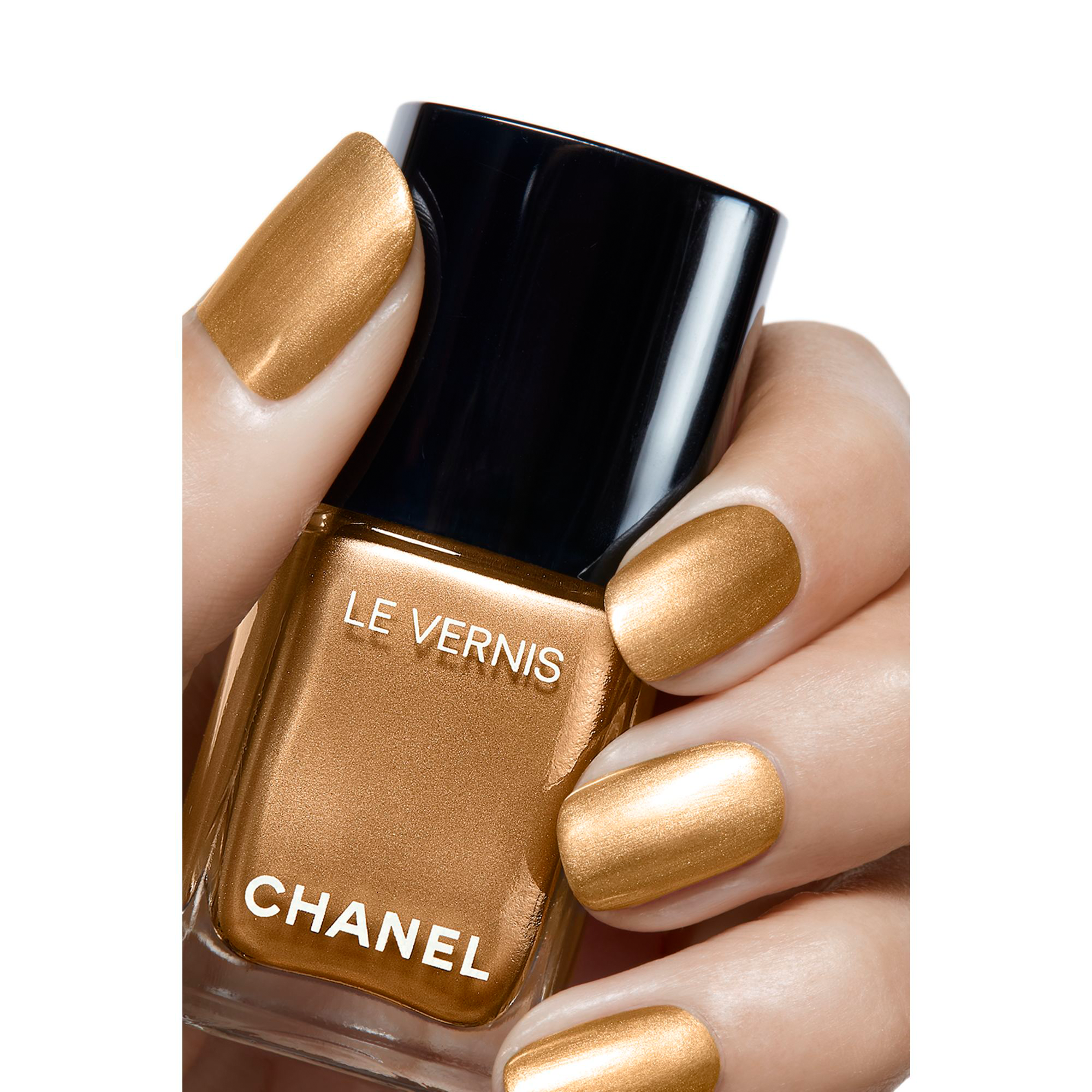 CHANEL LE VERNIS NAGELLACK – FARBE UND GLANZ MIT LANGEM HALT