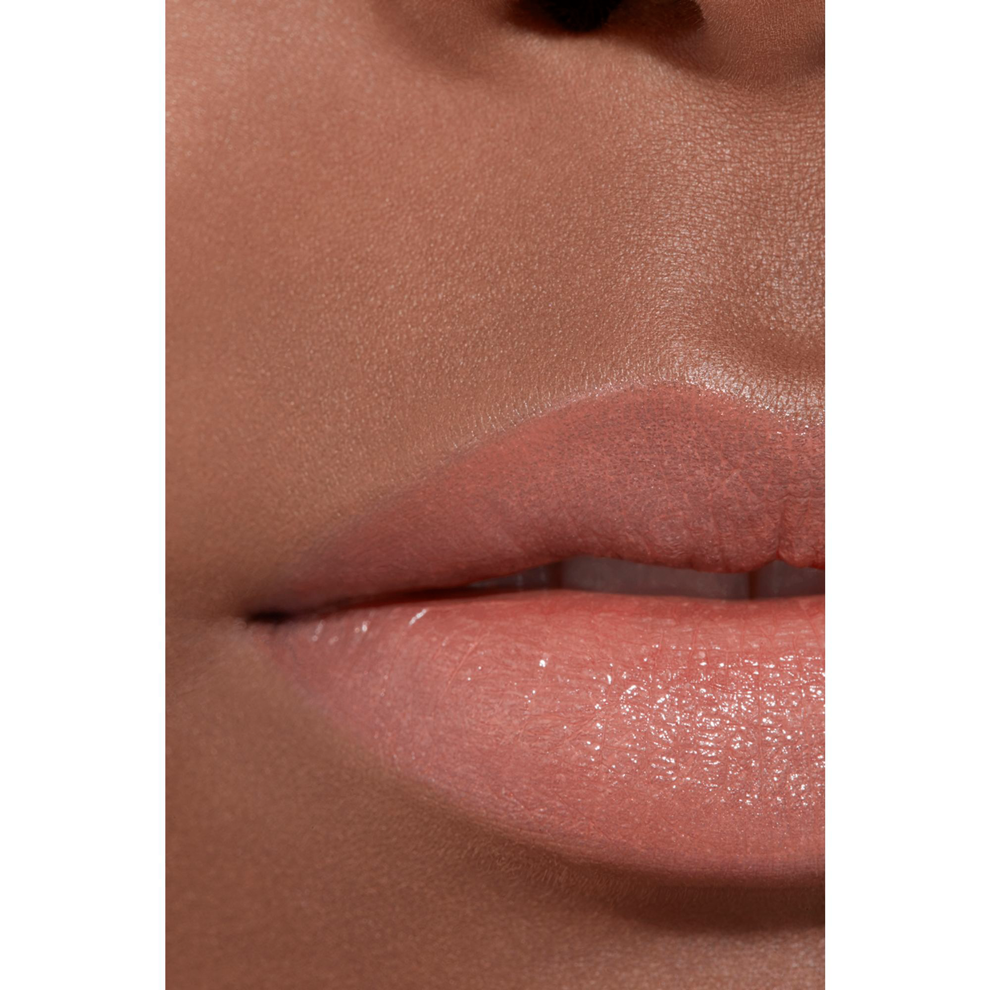 CHANEL ROUGE ALLURE L'EXTRAIT FARBINTENSIVER LIPPENSTIFT - KONZENTRIERTE LEUCHTKRAFT & PFLEGE