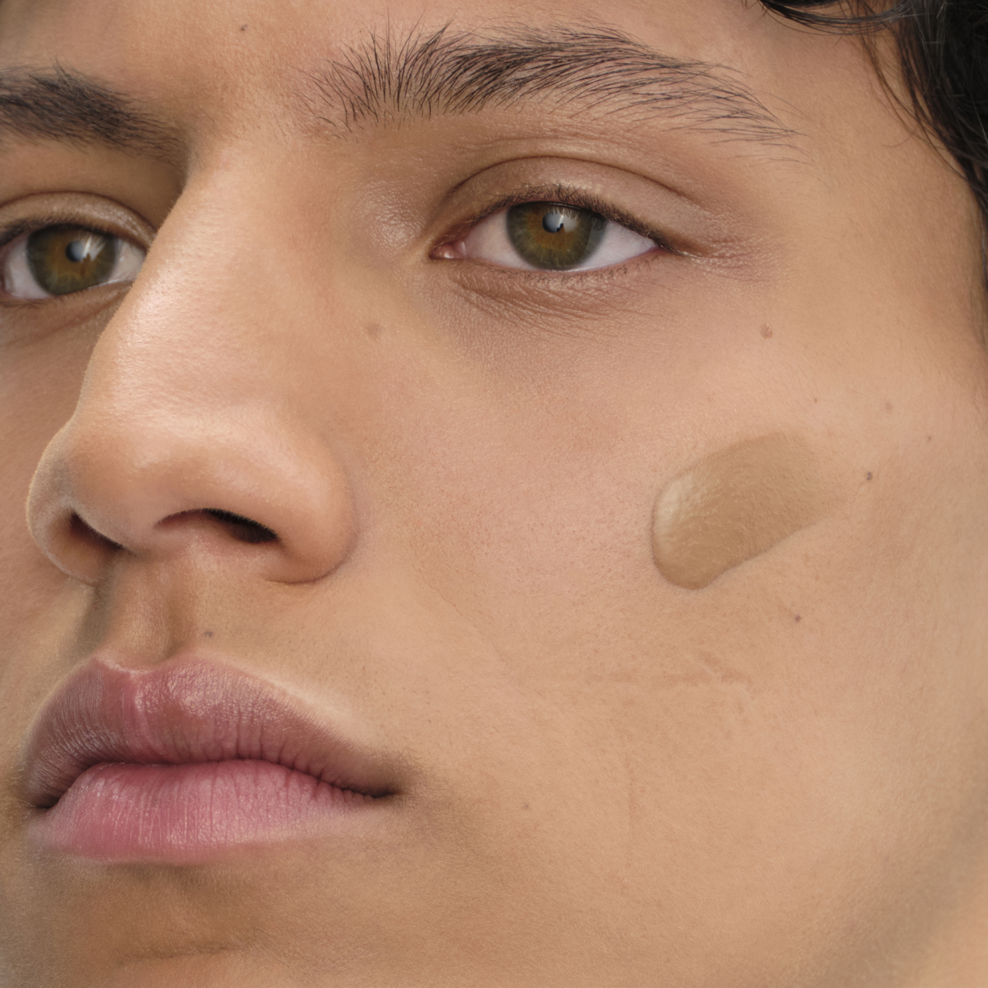 Prada Reveal Foundation Refill | Medium Cool 60 | 30 ml | 146424