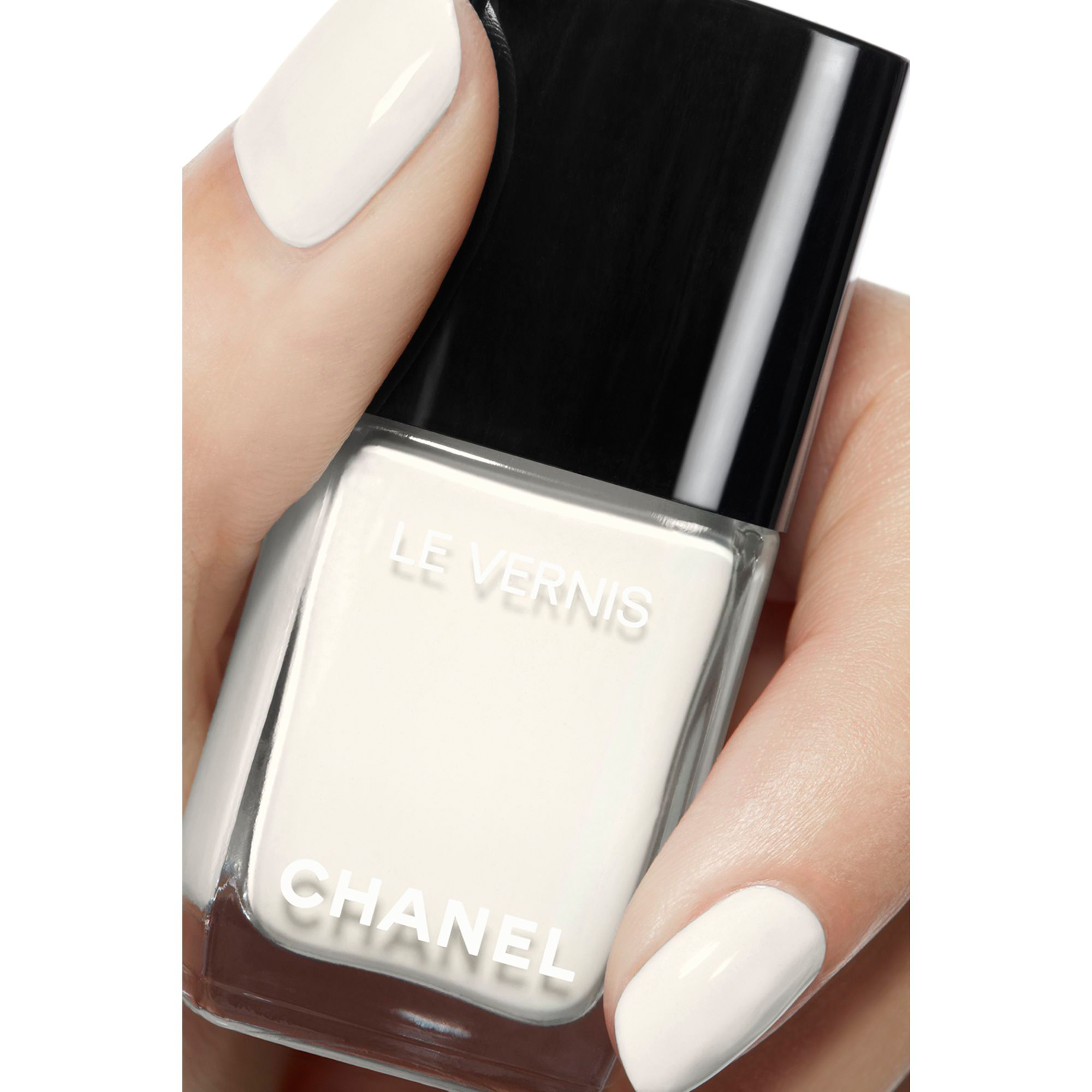 CHANEL LE VERNIS NAGELLACK – FARBE UND GLANZ MIT LANGEM HALT