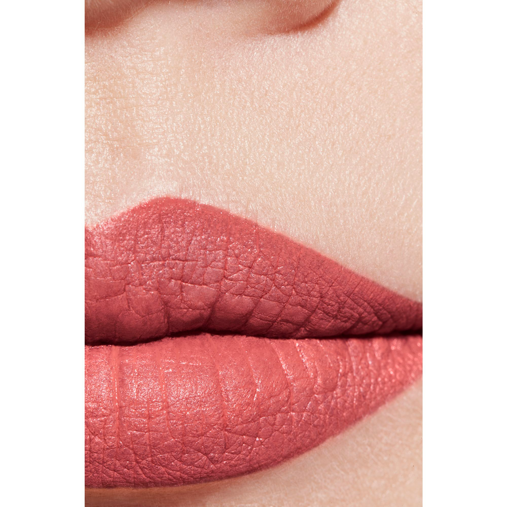 CHANEL ROUGE ALLURE VELVET MATTIERENDER LIPPENSTIFT M. HOHER FARBINTENSITÄT - LIMITIERTER EDITION