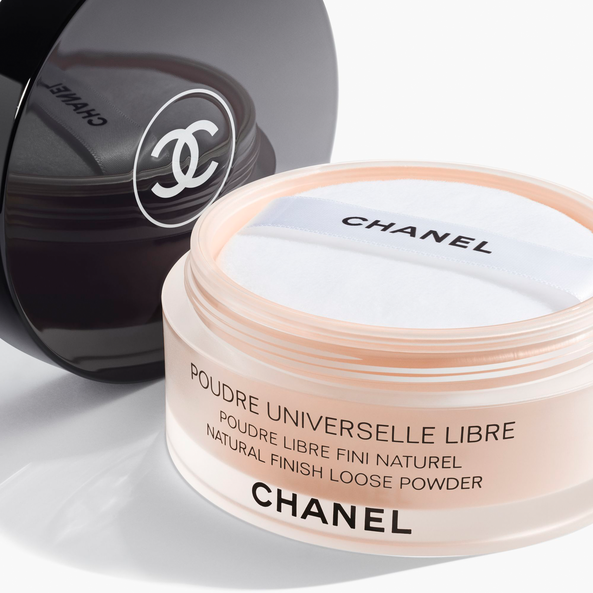 CHANEL POUDRE UNIVERSELLE LIBRE LOSER PUDER MIT NATÜRLICHEM FINISH